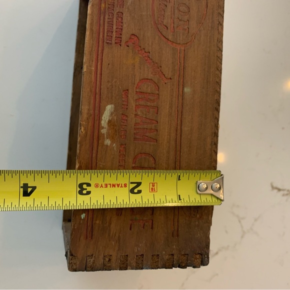 Vintage Lion Brand Pasteurized Chive Cream Cheese Wooden Box 3.5” x  3” x  7” NJ - Picture 5 of 10